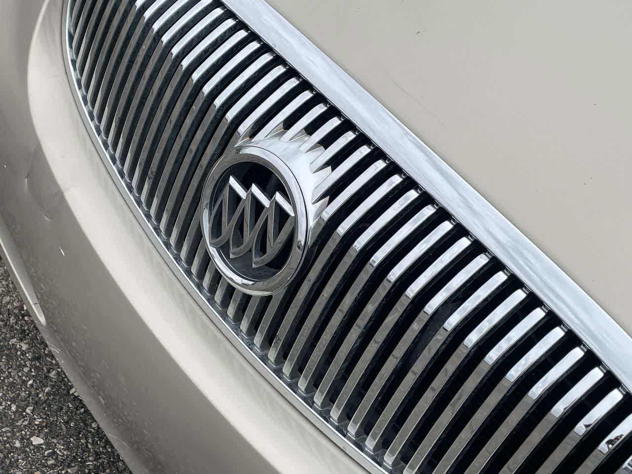 Used 2007 Buick Lucerne CXS w/ Driver Confidence Package FWD image 34
