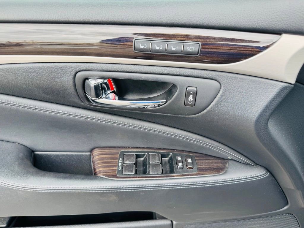 Used 2014 Lexus LS 460 L image 9