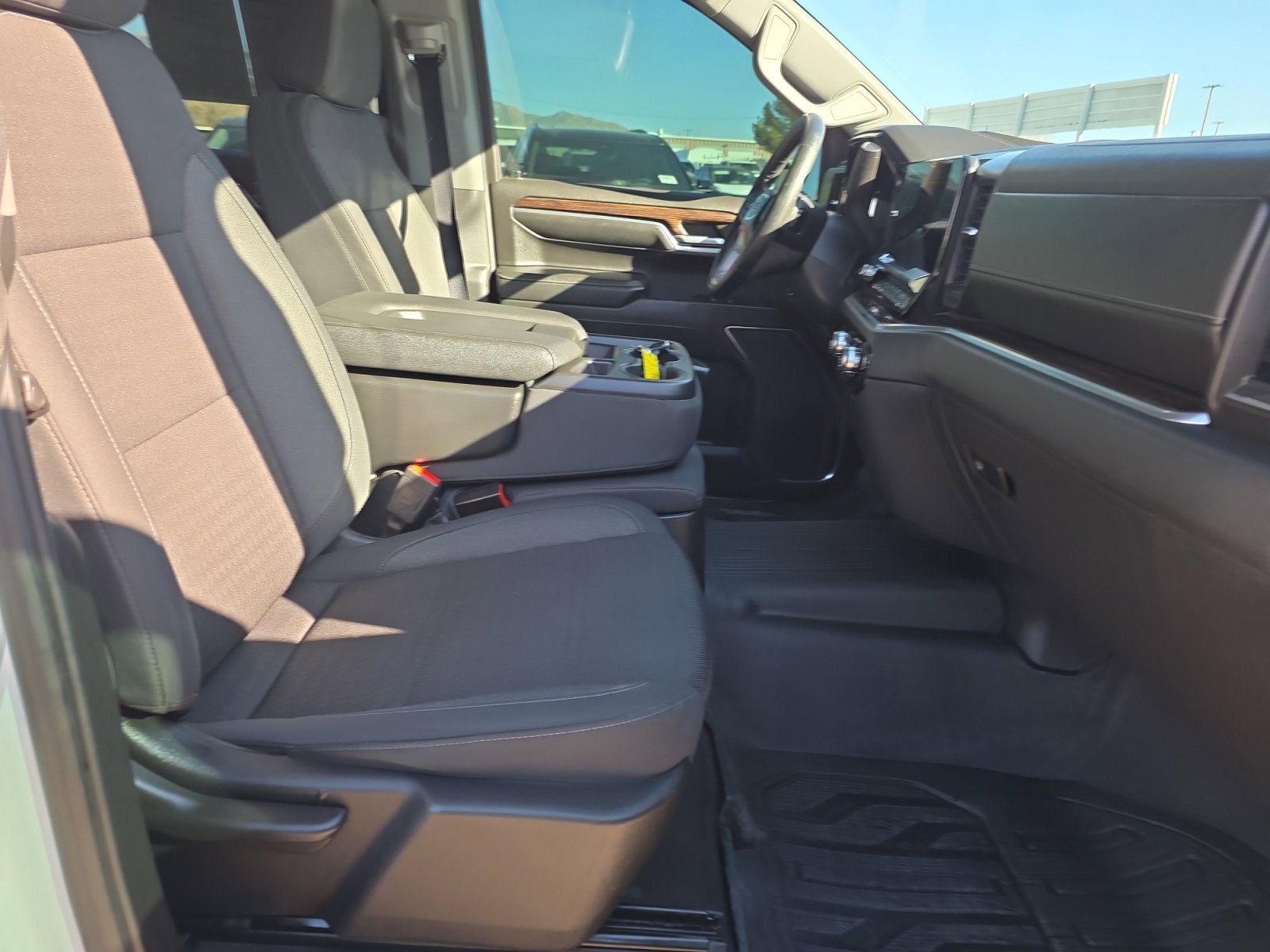 Used 2024 GMC Sierra 1500 Elevation image 29