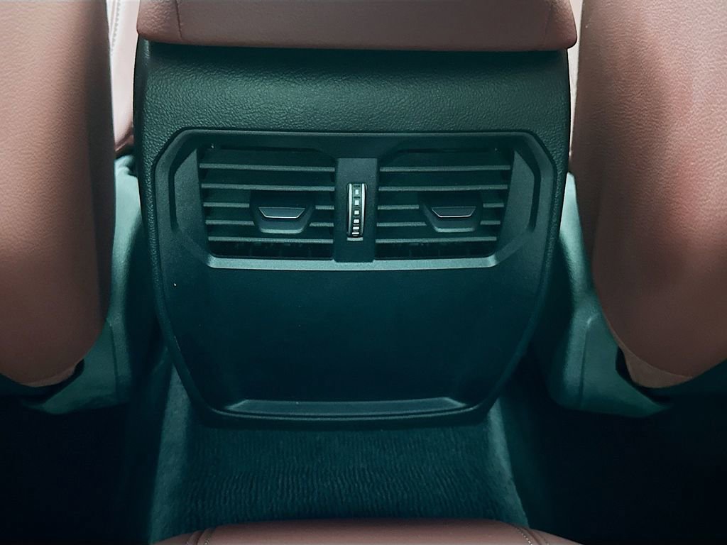 Used 2025 BMW 430i Convertible w/ M Sport Package image 25