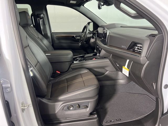 New 2026 Chevrolet Suburban High Country image 13