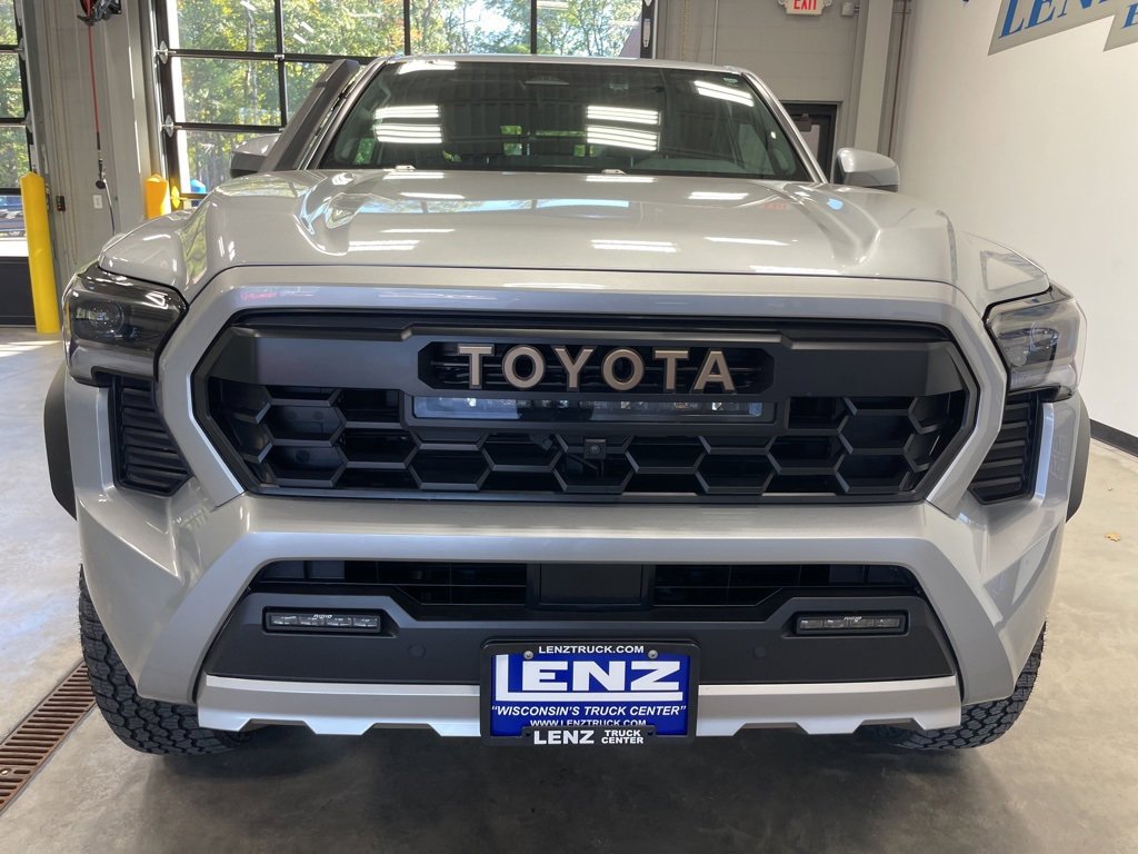 Used 2025 Toyota Tacoma 4x4 Double Cab Hybrid image 3