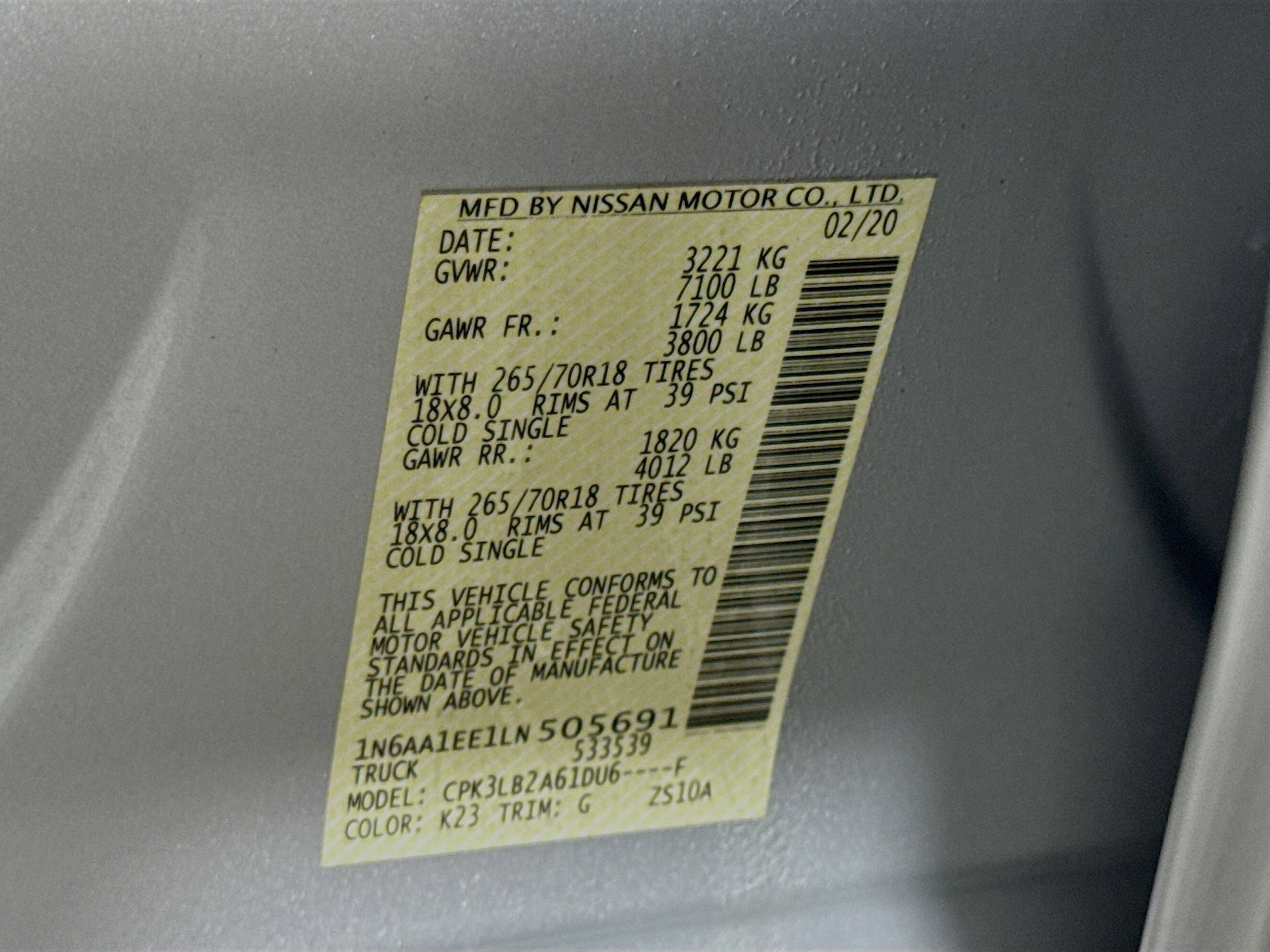 Used 2020 Nissan Titan SV image 40