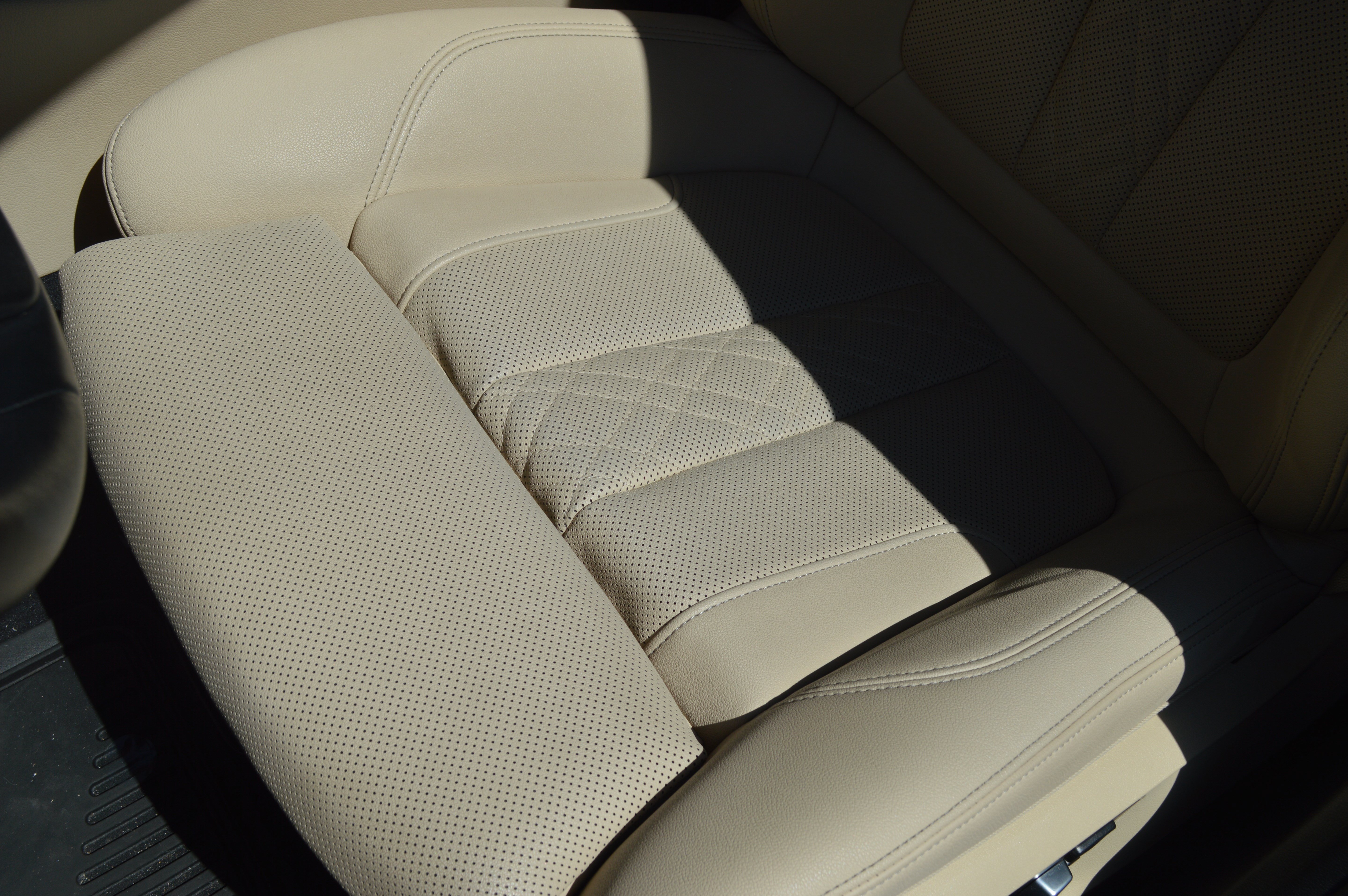 Used 2022 BMW 530i w/ Convenience Package RWD image 27