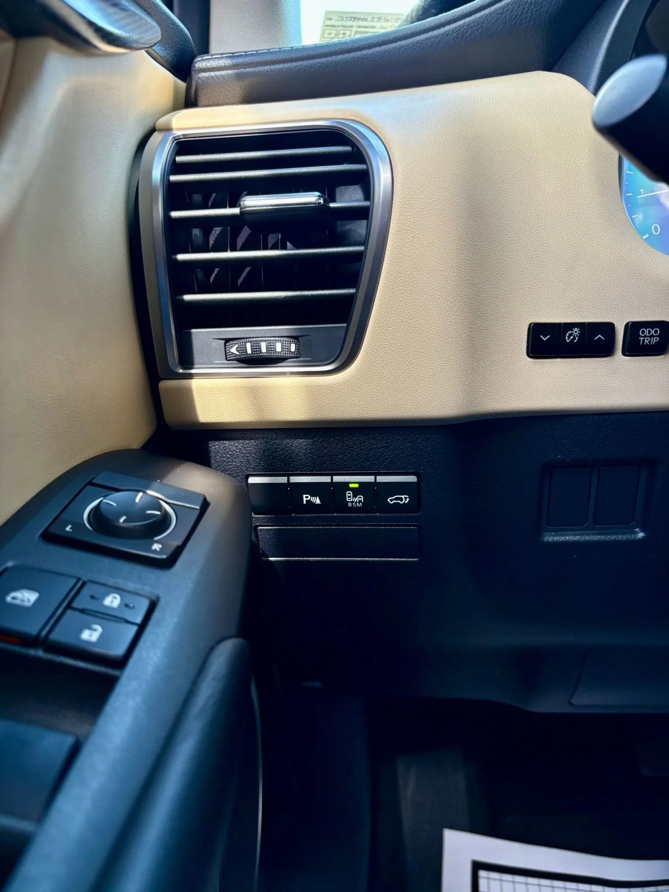 Used 2015 Lexus NX 200t F Sport image 36