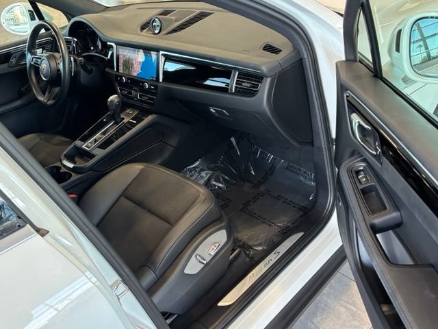 Used 2022 Porsche Macan S AWD/4WD image 36