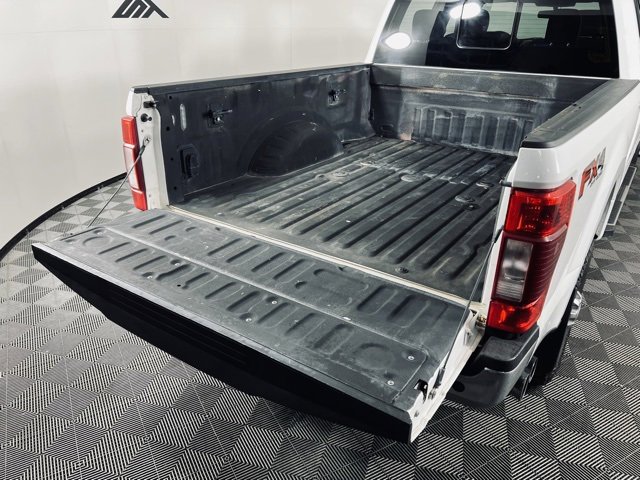 Used 2022 Ford F350 Lariat w/ Chrome Package image 5