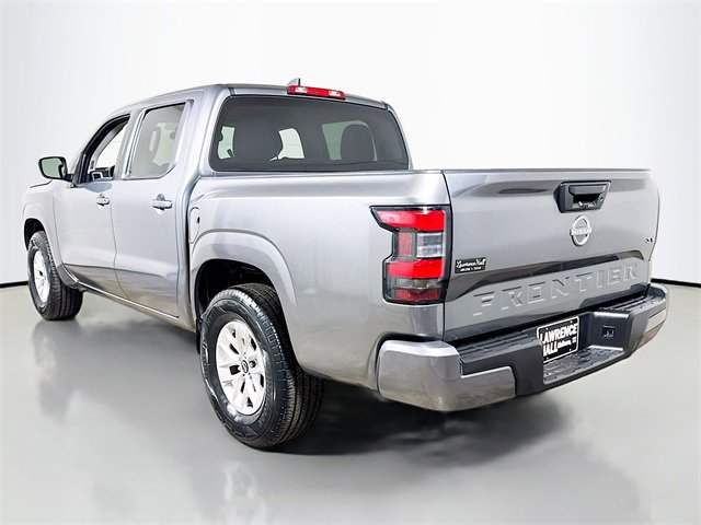 Used 2024 Nissan Frontier SV image 6