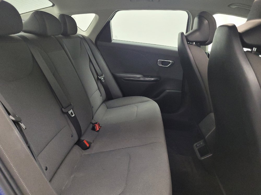 Used 2025 Kia K4 FWD image 19