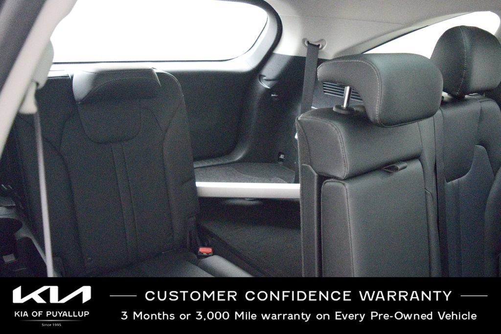 Certified 2022 Kia Sorento S w/ Panoramic Sunroof Package AWD/4WD image 15