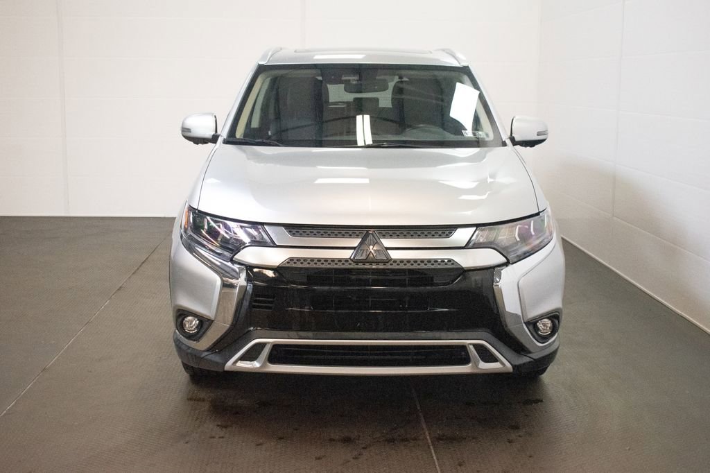 Used 2019 Mitsubishi Outlander AWD image 2