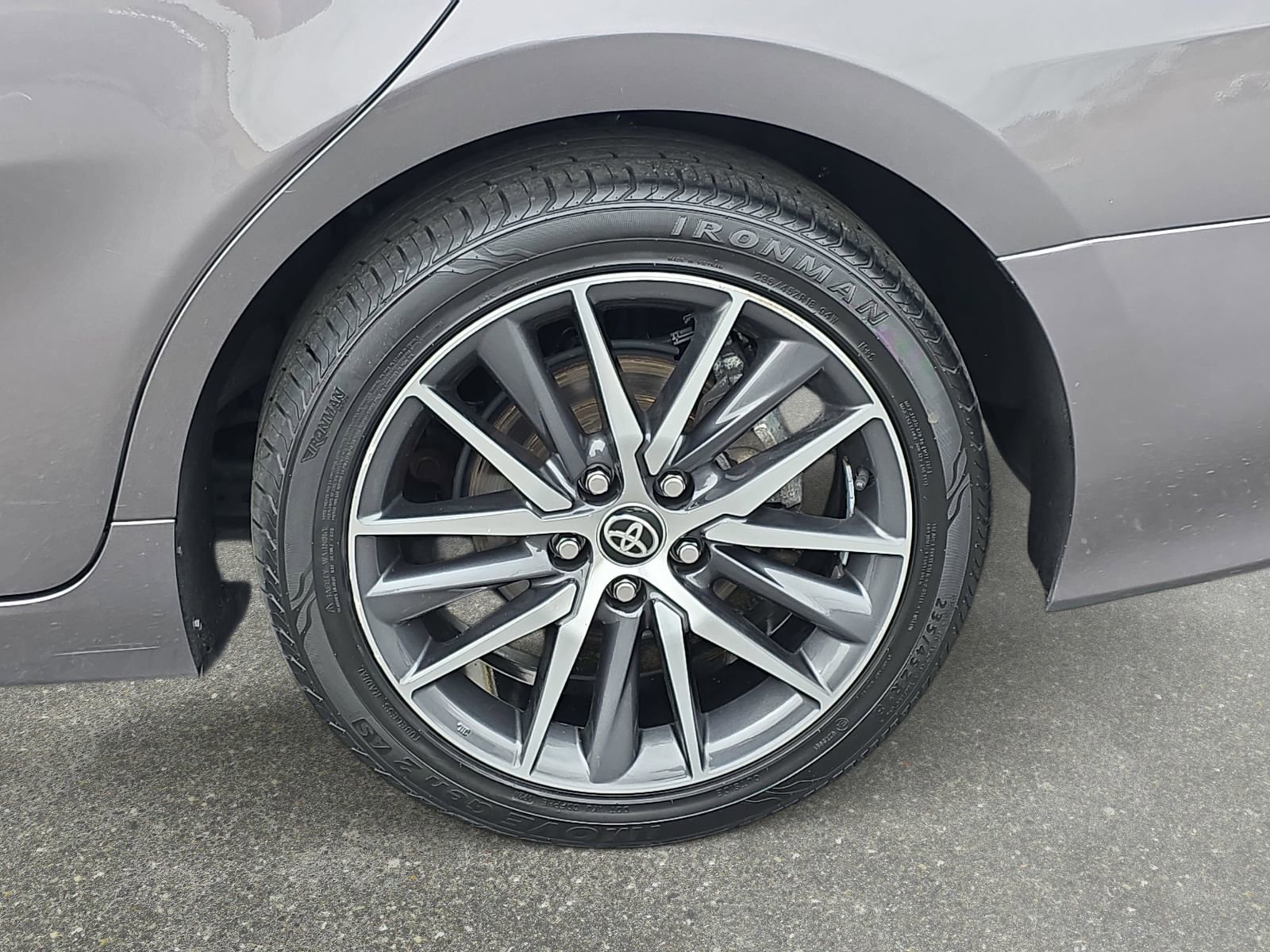 Used 2024 Toyota Camry XLE image 32