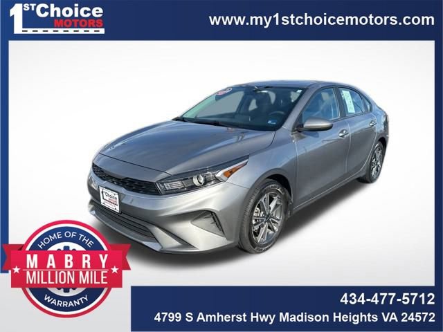 Used 2023 Kia Forte LXS image 1