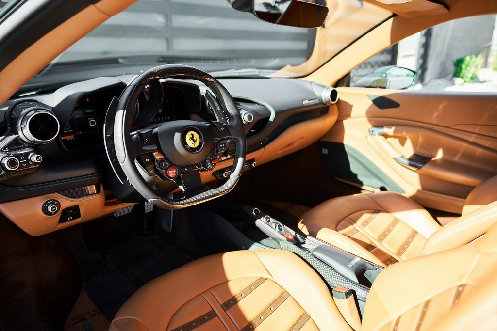 Used 2022 Ferrari F8 Tributo image 2