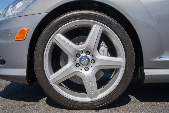 Used 2011 Mercedes-Benz S 550 image 18