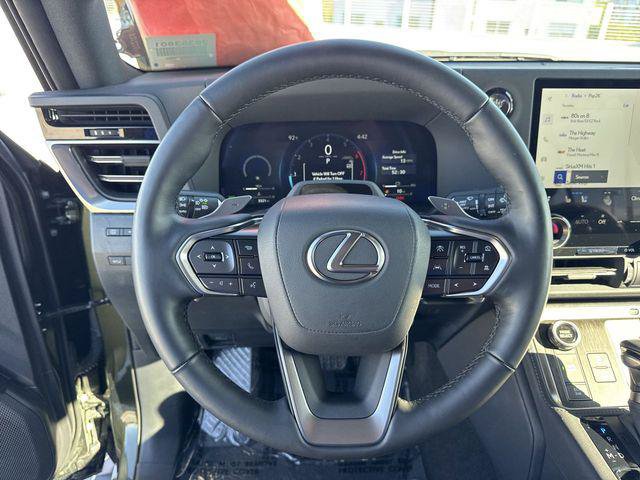 Certified 2025 Lexus GX 550 w/ Cold Area Package AWD/4WD image 14