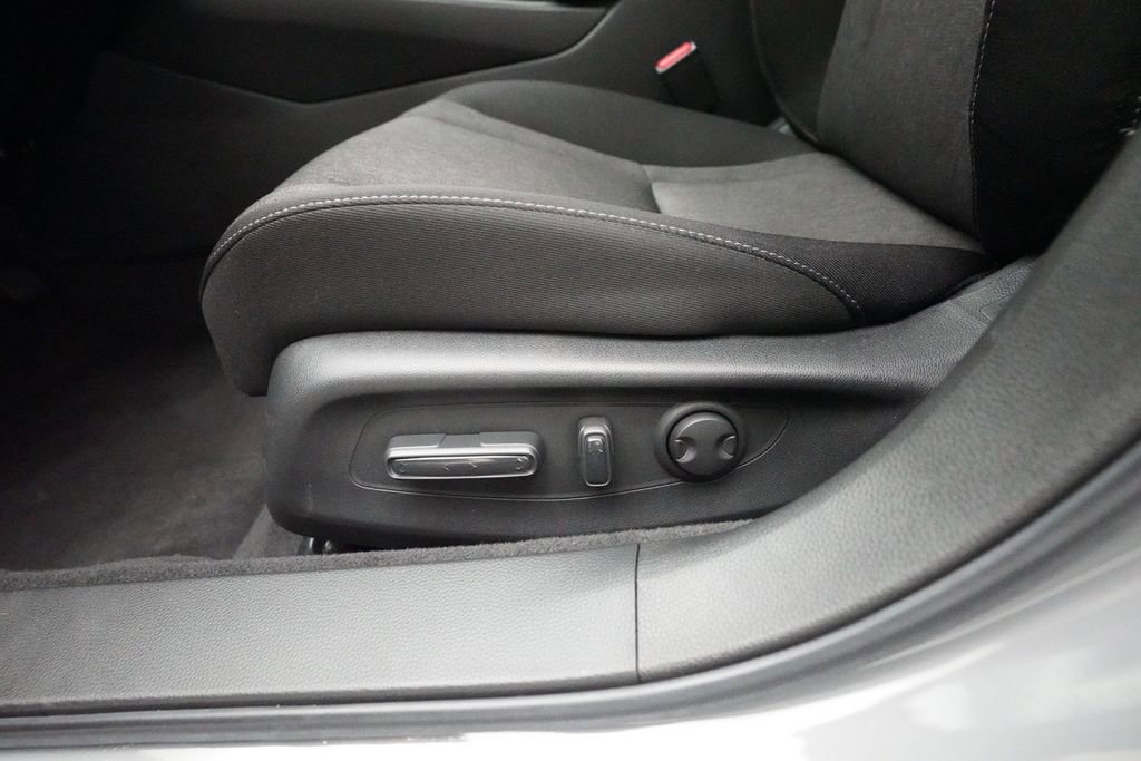 Certified 2025 Honda Accord SE image 28