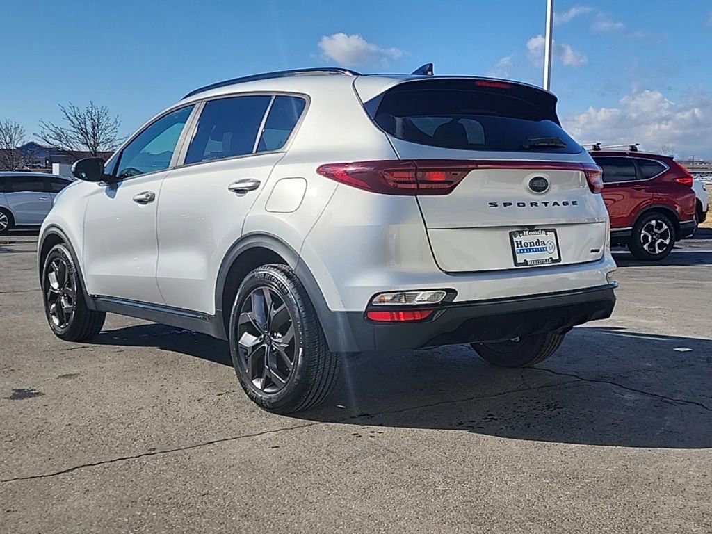 Used 2022 Kia Sportage Nightfall Edition image 5