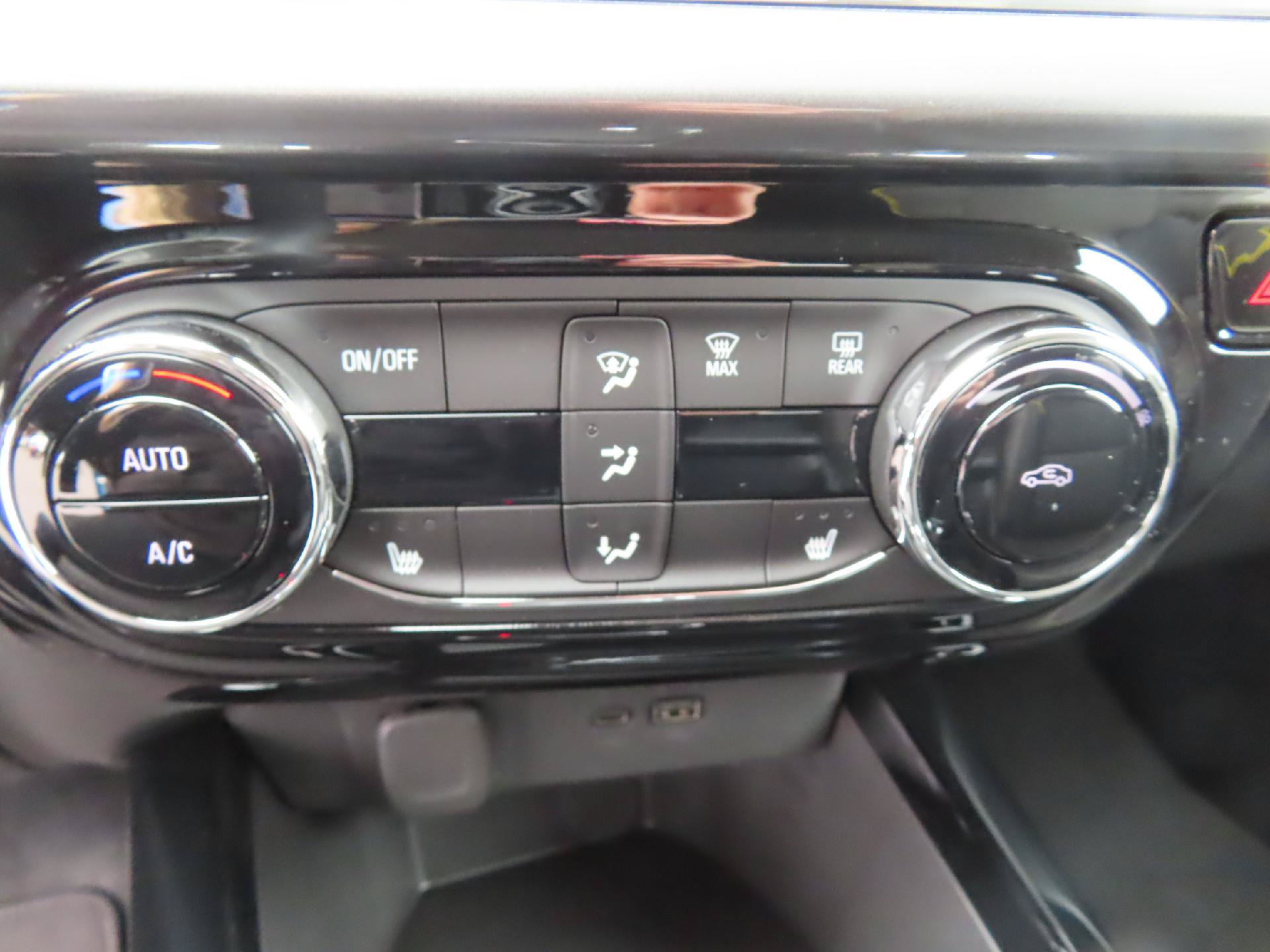 New 2026 Chevrolet Trax ACTIV w/ Driver Confidence Package FWD image 32