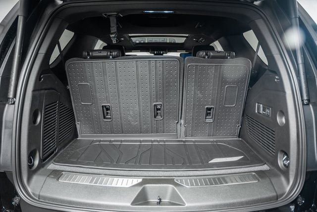 New 2026 Chevrolet Tahoe High Country image 8