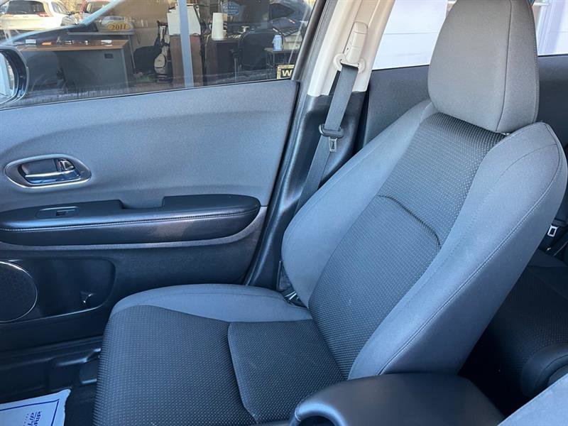 Used 2019 Honda HR-V EX image 10