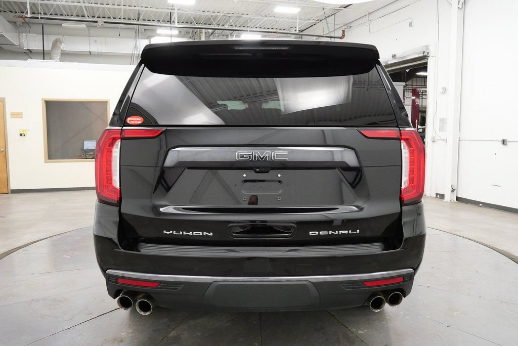 Used 2024 GMC Yukon Denali Ultimate AWD/4WD image 6
