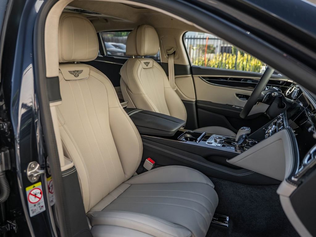 New 2026 Bentley Flying Spur Plug-In Hybrid AWD/4WD image 44