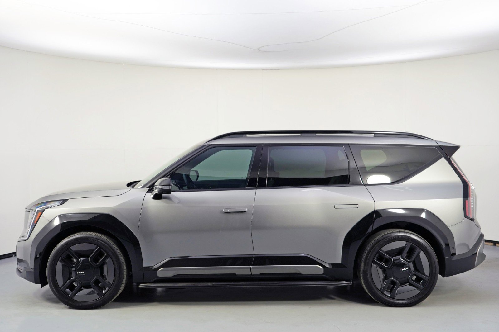 Used 2024 Kia EV9 GT-Line image 54