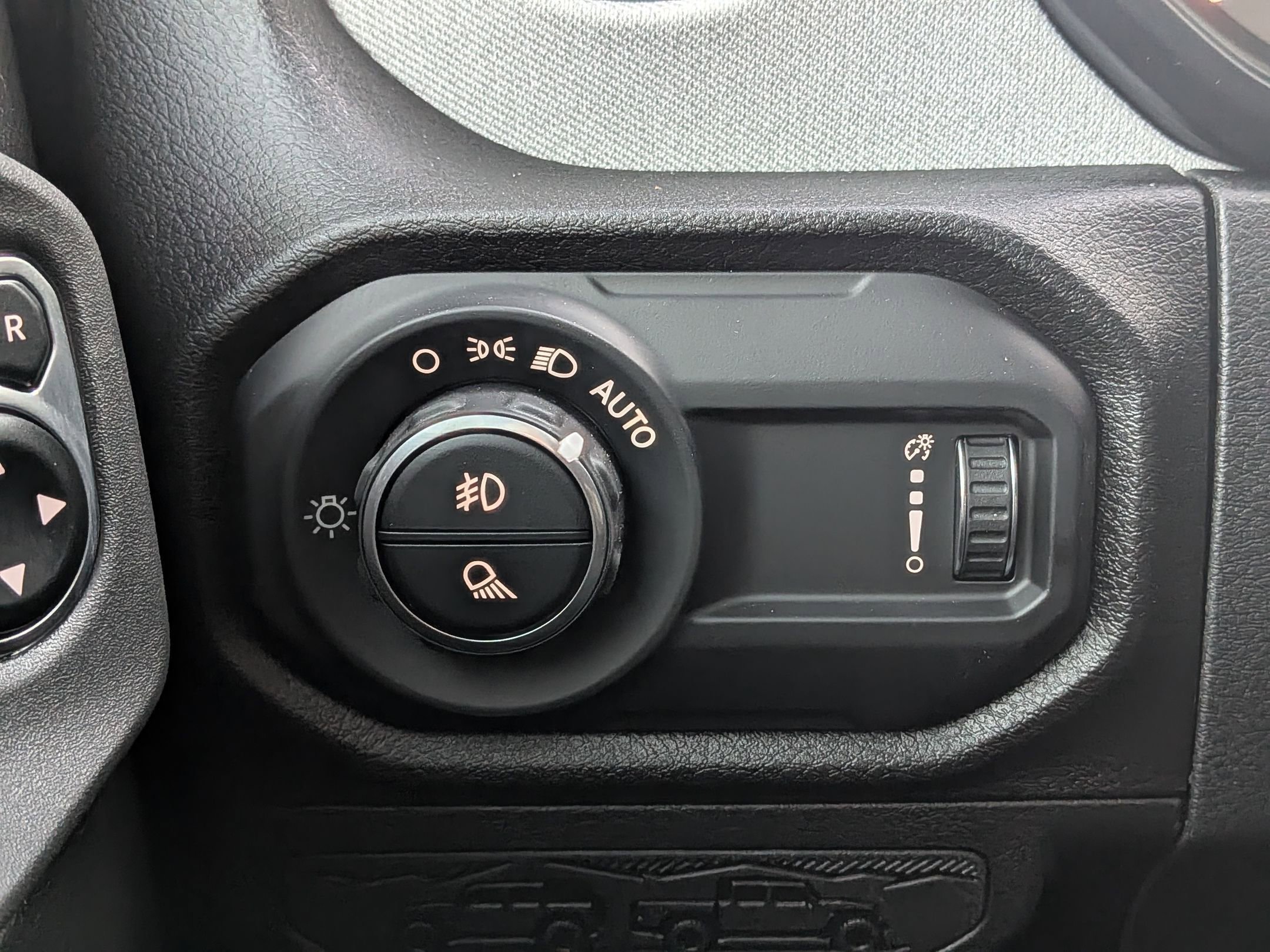 New 2025 Jeep Gladiator Sport image 23