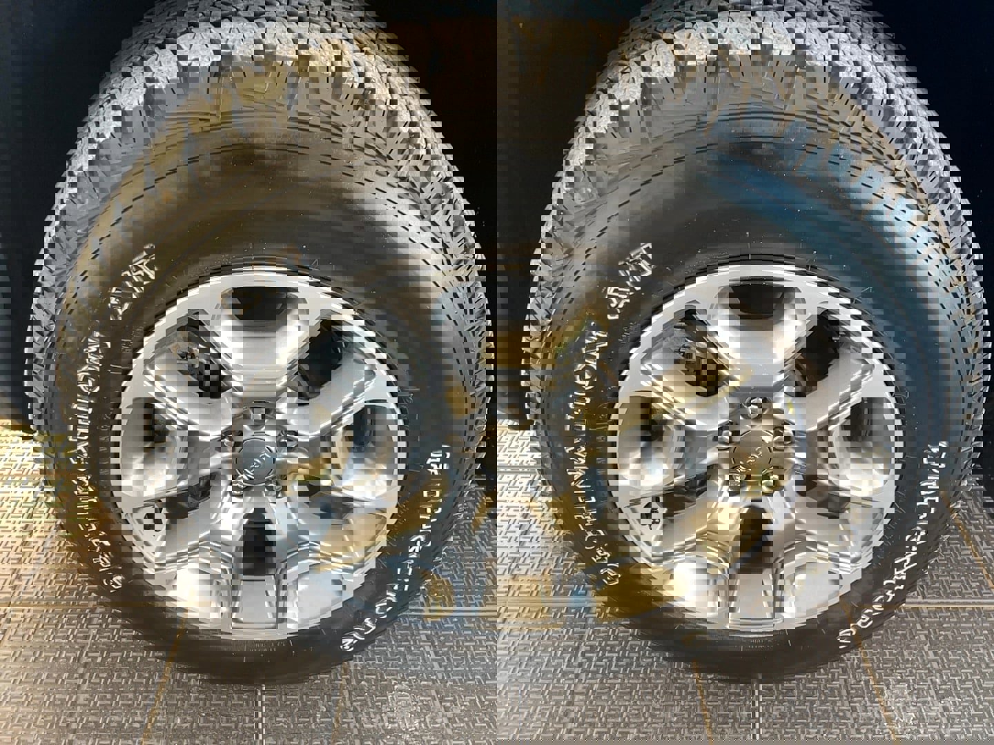 Used 2022 Jeep Cherokee Trailhawk w/ Sun, Sound & Nav Group image 16