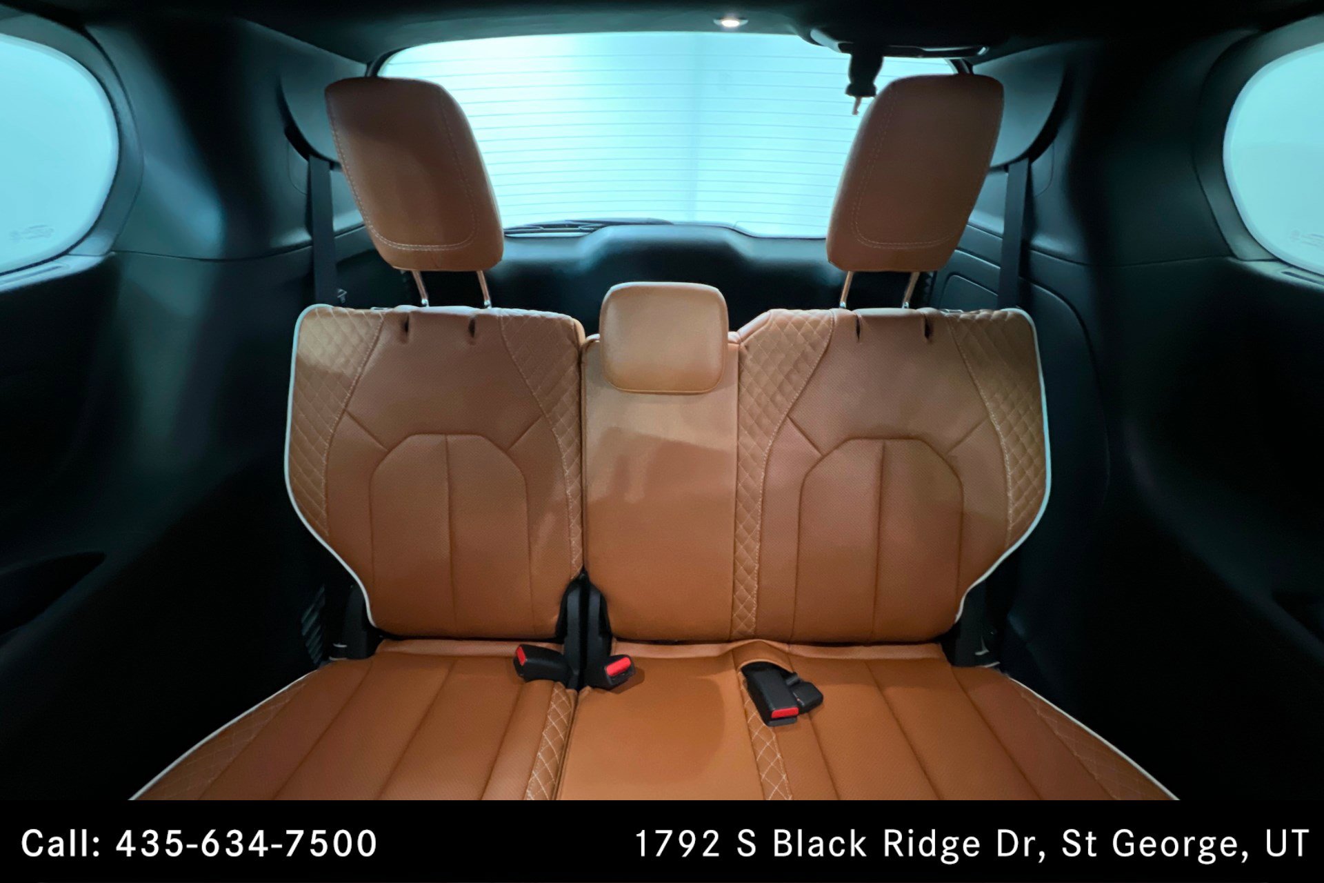 Used 2026 Chrysler Pacifica Pinnacle FWD image 21