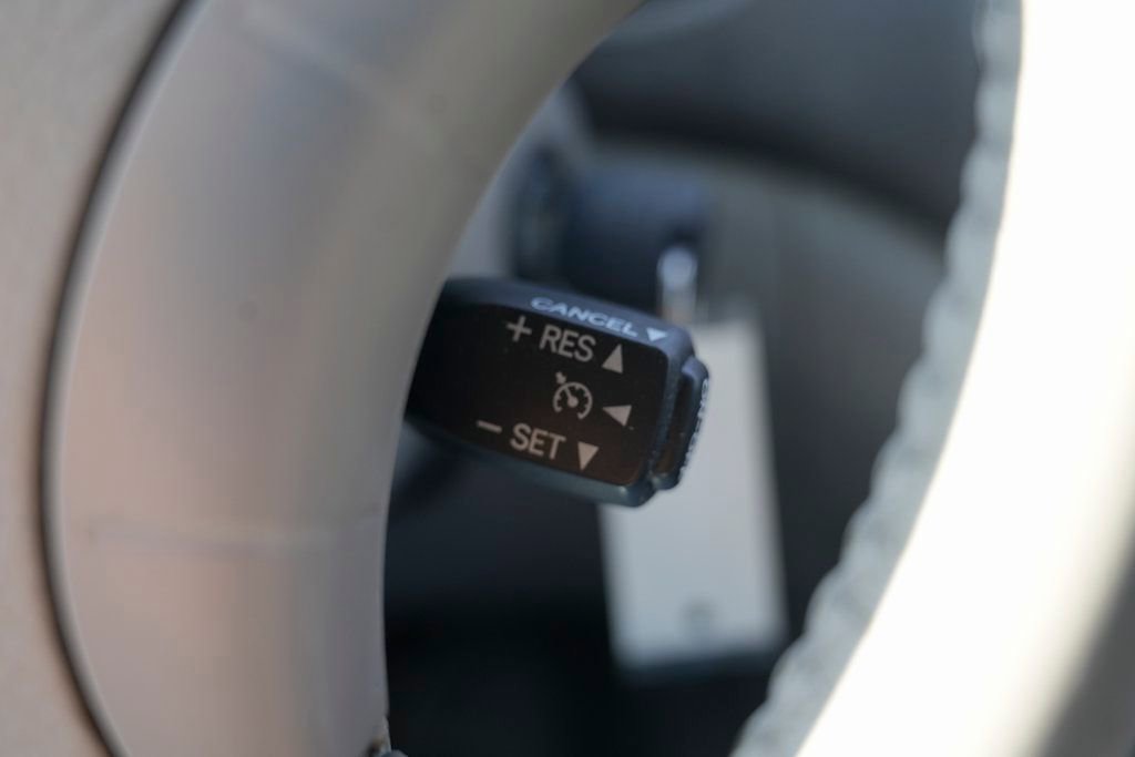 Used 2005 Toyota Sienna XLE image 37