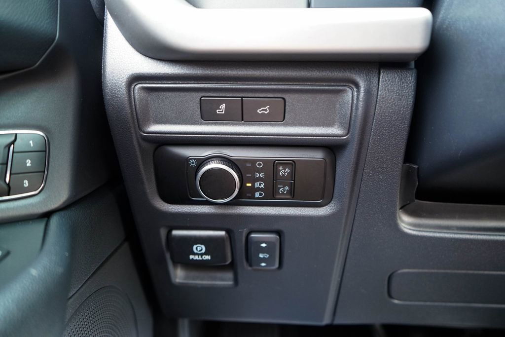 Used 2024 Ford Expedition Max XLT image 26