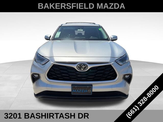 Used 2021 Toyota Highlander LE FWD image 8