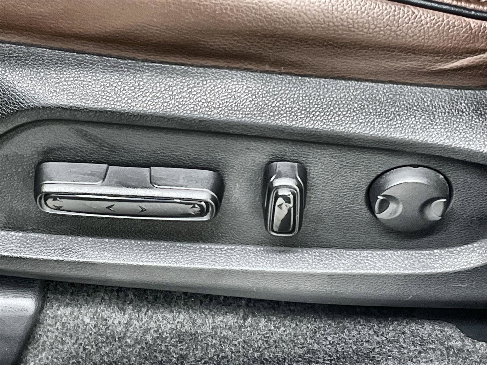 Certified 2023 Honda Pilot Elite image 13