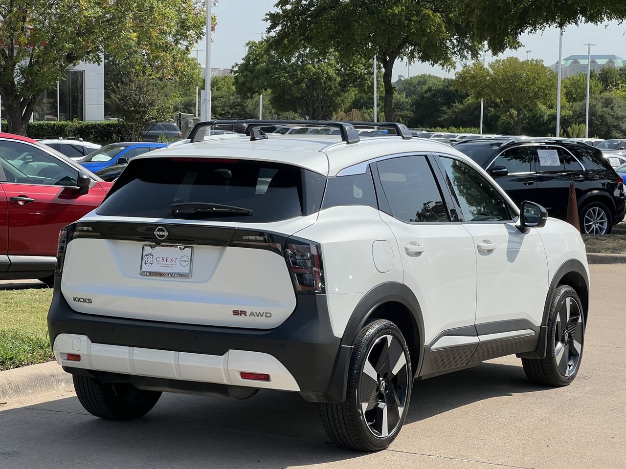 Used 2026 Nissan Kicks SR w/ Cold Weather Package AWD/4WD image 4