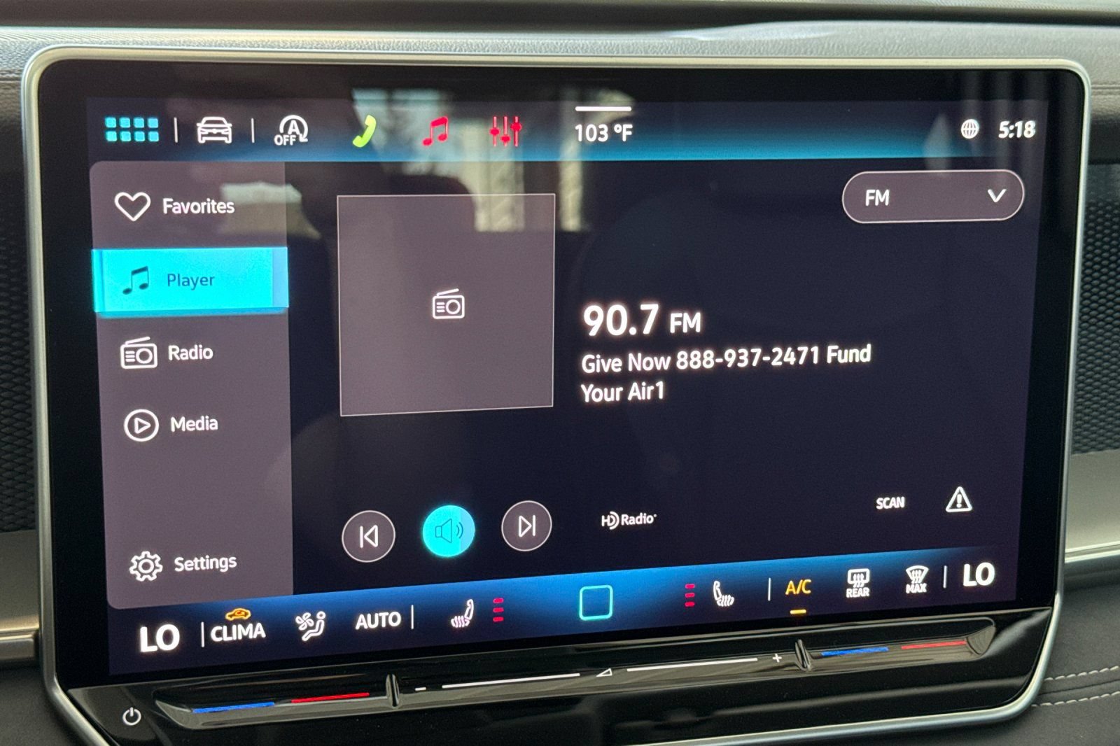New 2026 Volkswagen Tiguan SE AWD/4WD image 17