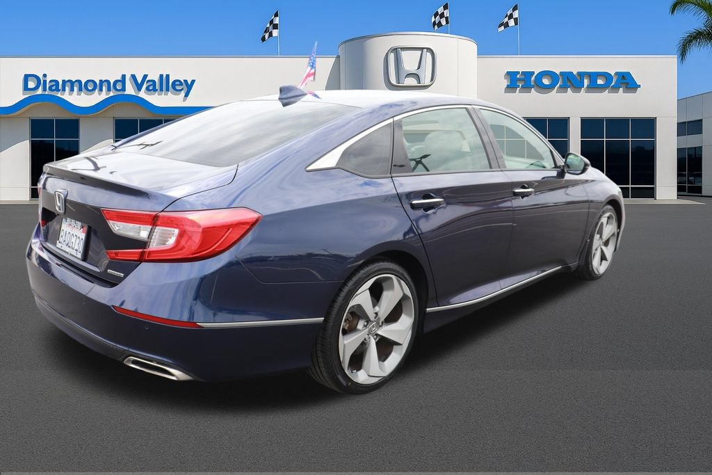 Used 2018 Honda Accord Touring image 6