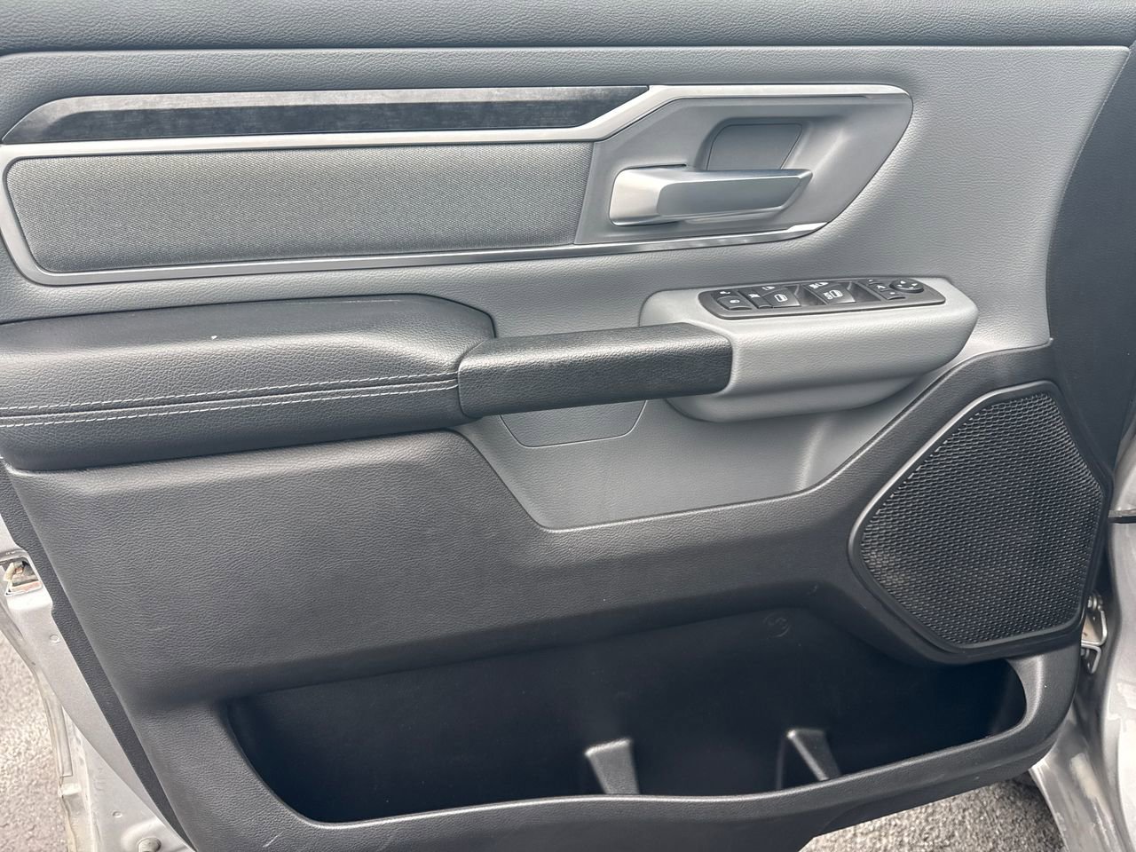 Used 2021 RAM 1500 Big Horn image 16