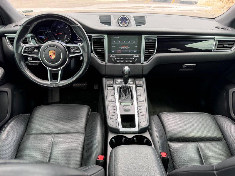 Used 2018 Porsche Macan Sport Edition AWD/4WD image 12