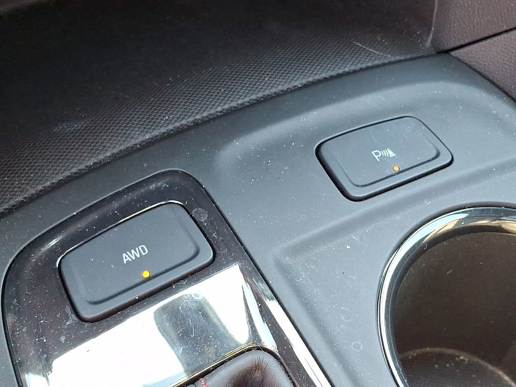 Used 2022 Chevrolet Equinox RS w/ RS Leather Package image 24