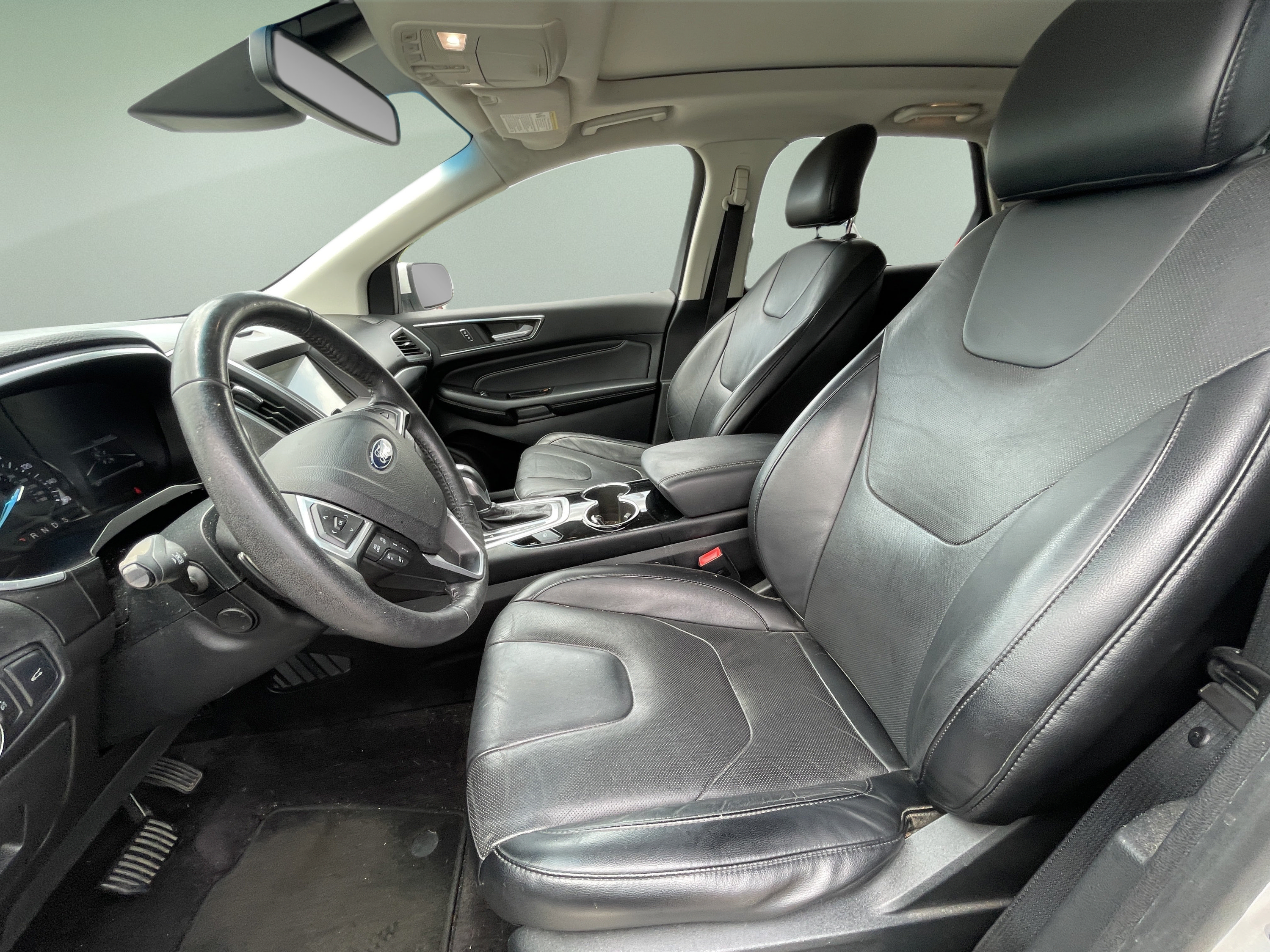 Used 2016 Ford Edge Titanium w/ Equipment Group 302A AWD/4WD image 7