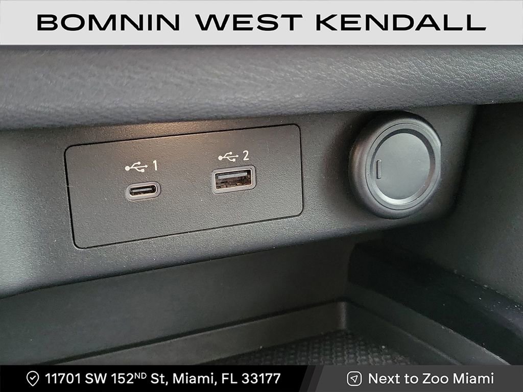 Used 2021 Nissan Rogue SL w/ Premium Package image 19