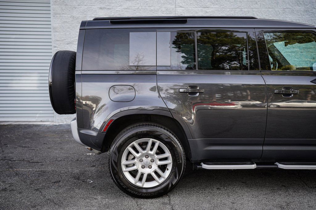 Used 2025 Land Rover Defender 110 S AWD/4WD image 15
