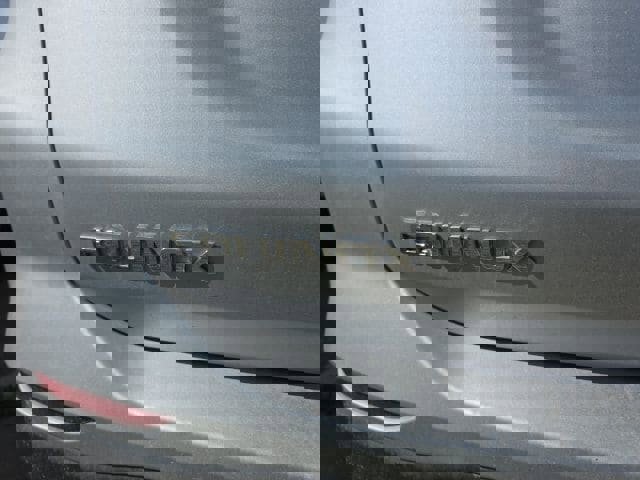 Used 2022 Chevrolet Equinox Premier image 11