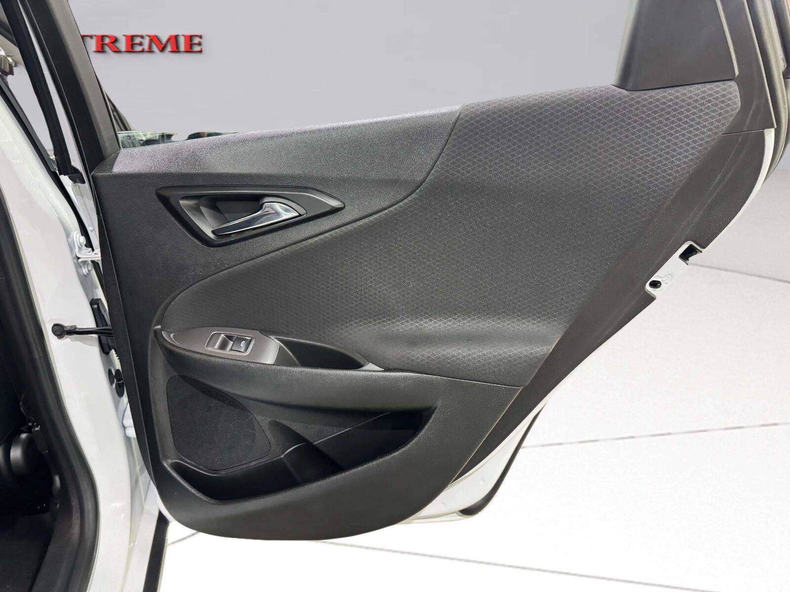 Used 2023 Chevrolet Malibu RS FWD image 35