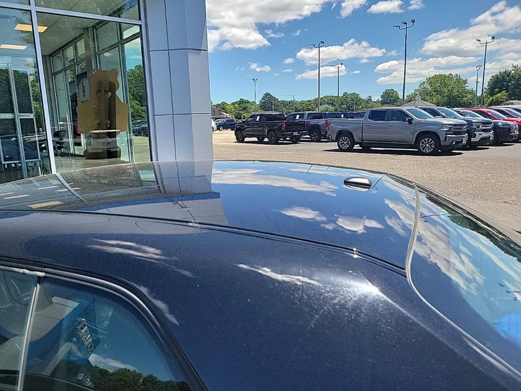 Used 2022 Dodge Challenger GT RWD image 16