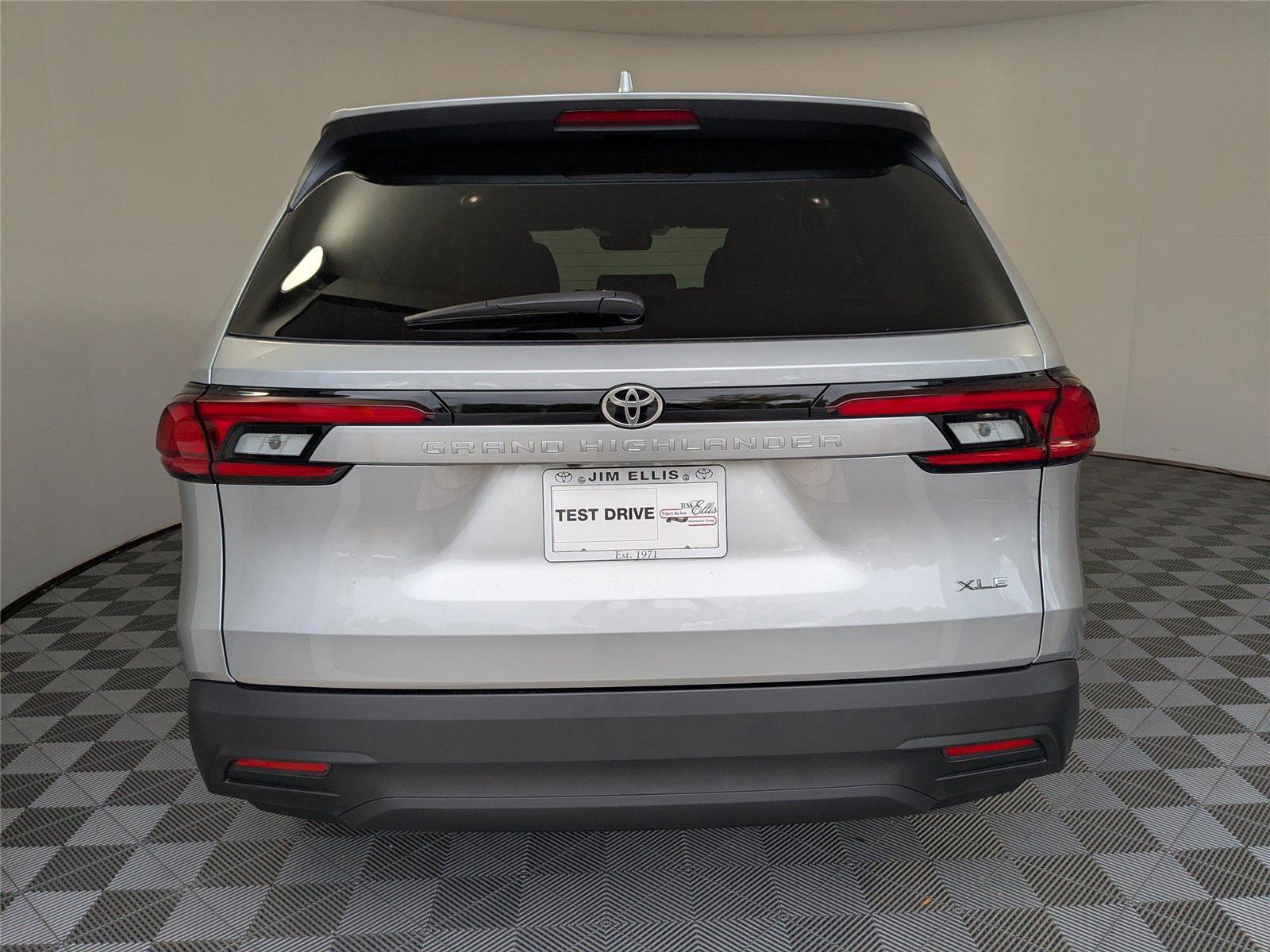 Certified 2026 Toyota Grand Highlander FWD image 47