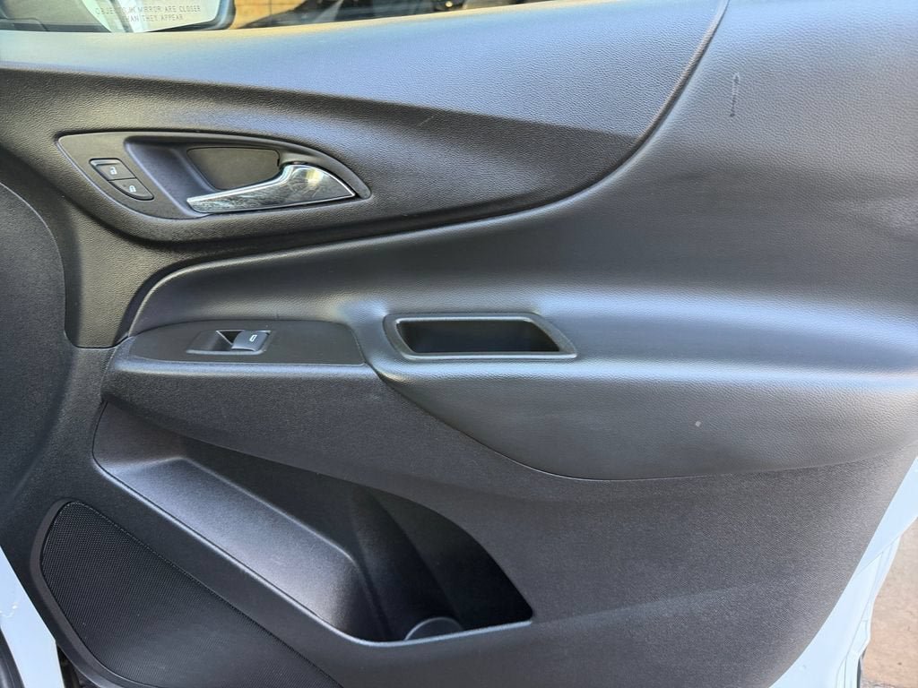 Used 2024 Chevrolet Equinox LT AWD/4WD image 16