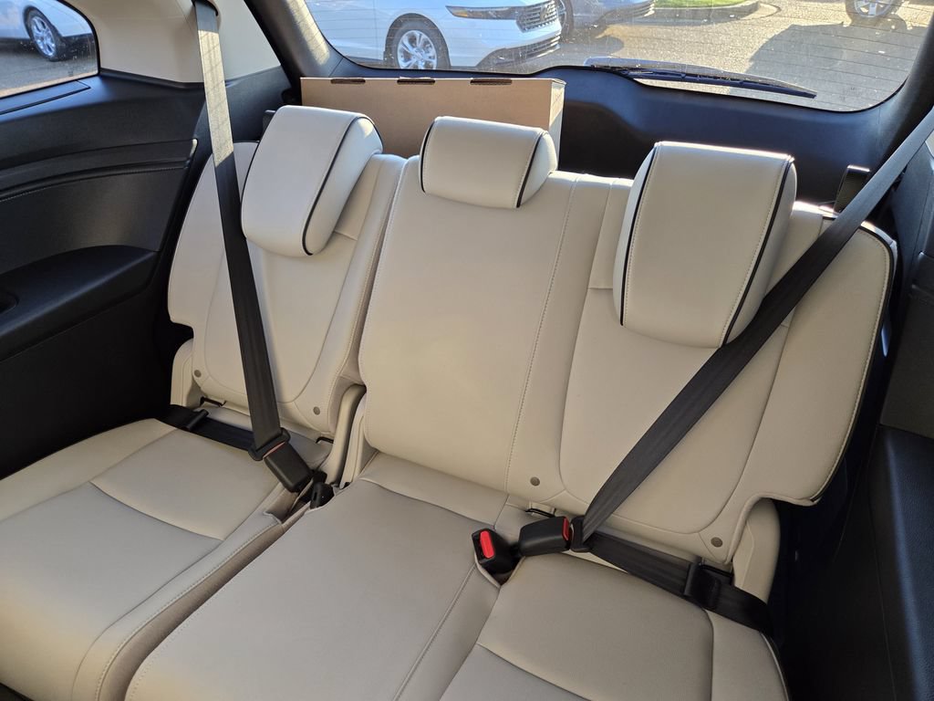 New 2027 Honda Odyssey Touring image 19